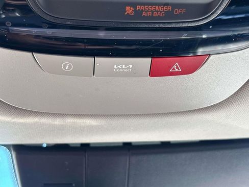 Used 2023 Kia Sportage SX image 29