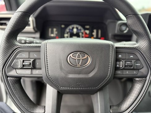 Used 2026 Toyota Tacoma SR5 image 32