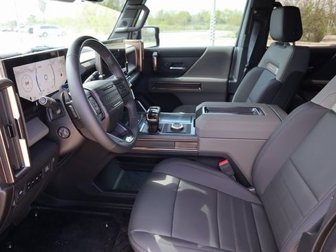 New 2025 GMC Hummer EV 2X image 10