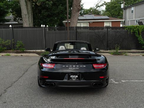 Used 2014 Porsche 911 Turbo image 31