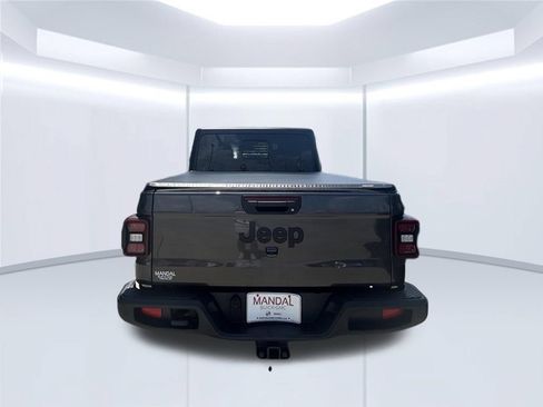 Used 2023 Jeep Gladiator Sport AWD/4WD image 8