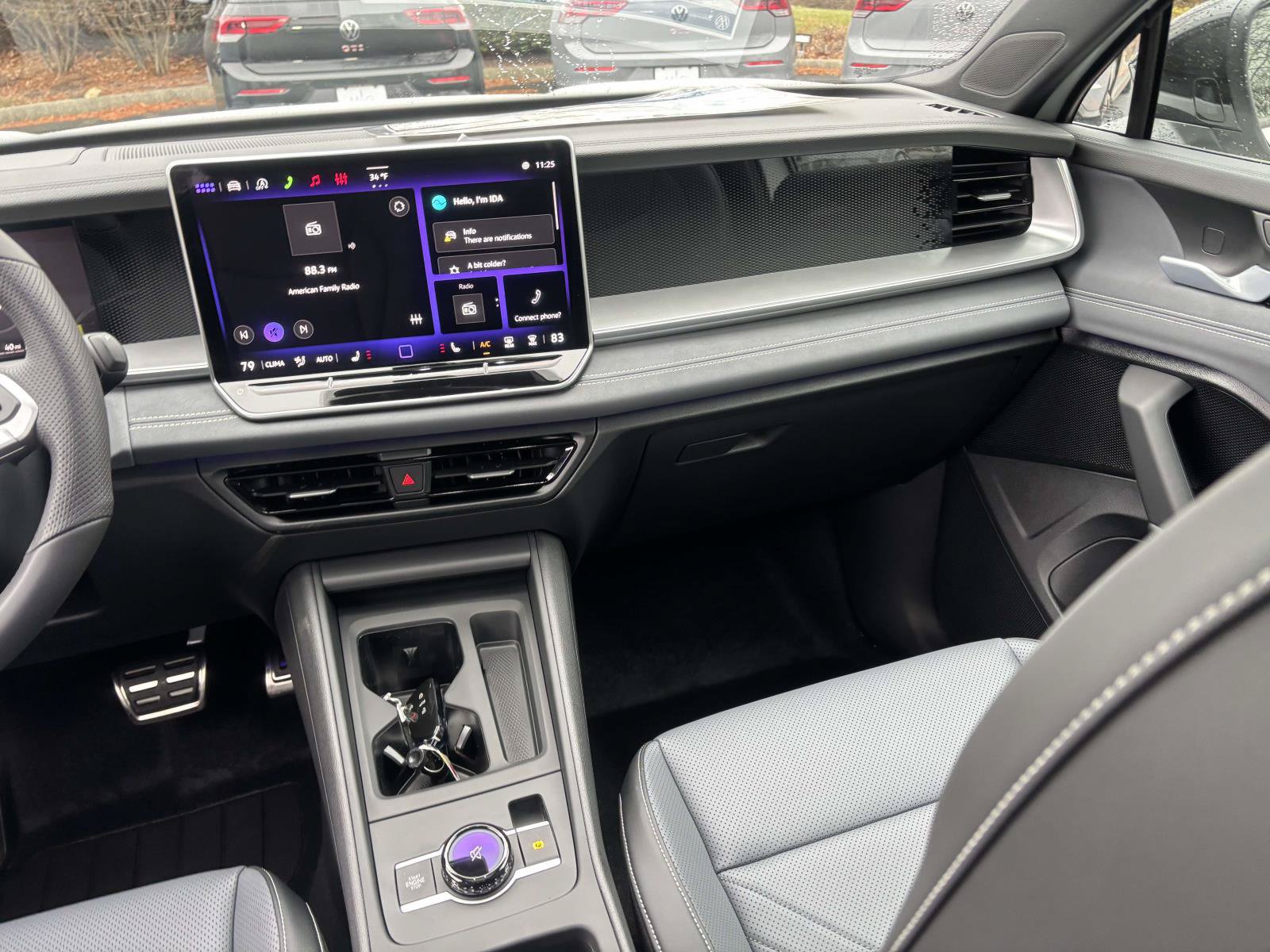 New 2026 Volkswagen Tiguan SE R-Line AWD/4WD image 31