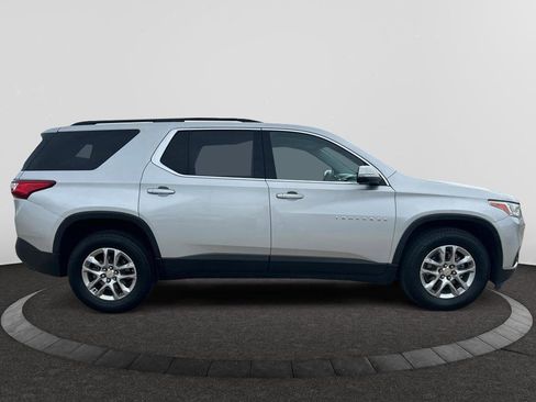 Used 2021 Chevrolet Traverse LT image 5