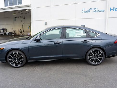 New 2026 Honda Accord Touring image 9