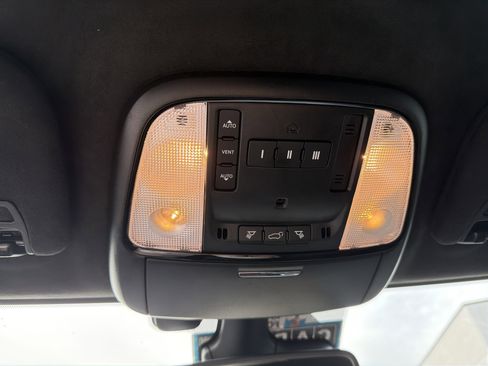 Used 2023 Dodge Durango Citadel image 24