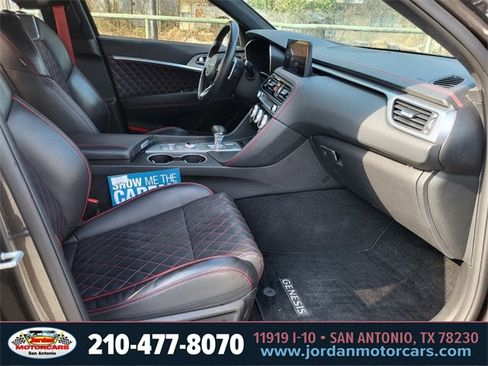 Used 2022 Genesis G70 3.3T image 11