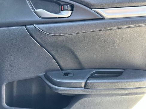 Used 2017 Honda Civic Touring image 17