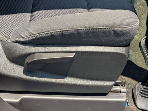 Used 2018 GMC Sierra 1500 SLE image 38