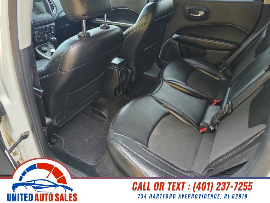Used 2020 Jeep Compass Latitude AWD/4WD image 10