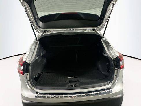 Used 2022 Nissan Rogue Sport SV image 26