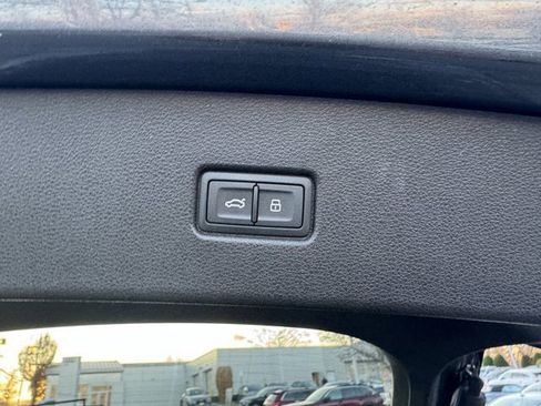 Certified 2024 Audi Q5 2.0T Premium Plus w/ Premium Plus Package image 32