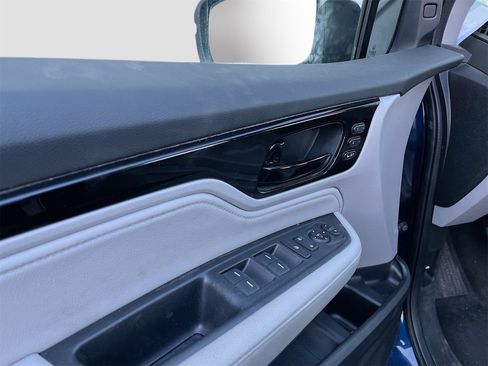 Used 2023 Honda Odyssey Touring image 18