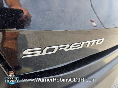 Used 2024 Kia Sorento SX Prestige image 11