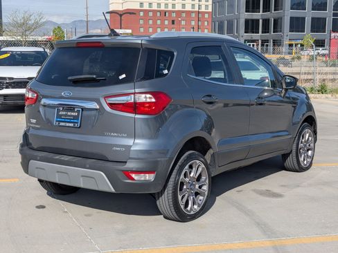 Used 2020 Ford EcoSport Titanium image 5