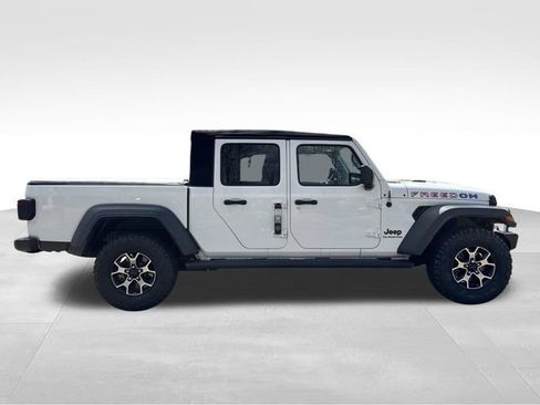 Used 2020 Jeep Gladiator Sport w/ Quick Order Package 24S image 9