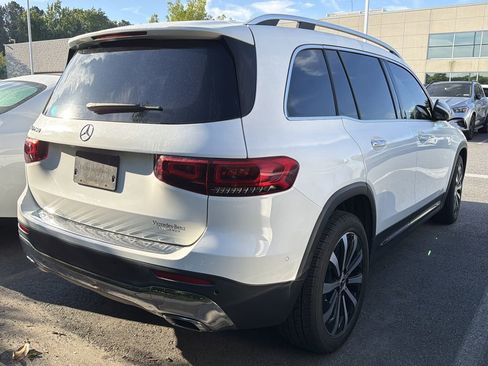 Used 2022 Mercedes-Benz GLB 250 image 4