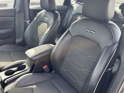Used 2023 Kia Forte GT-Line image 15