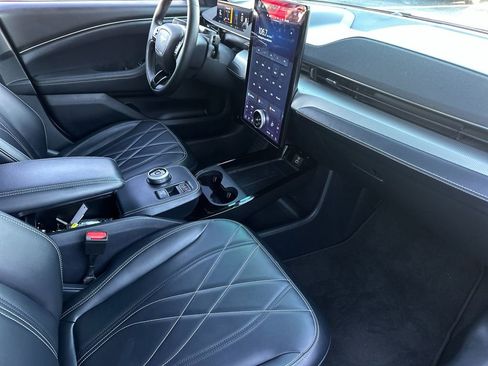 Used 2021 Ford Mustang Mach-E Select image 16