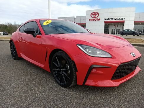 Used 2023 Toyota GR86 Premium image 1