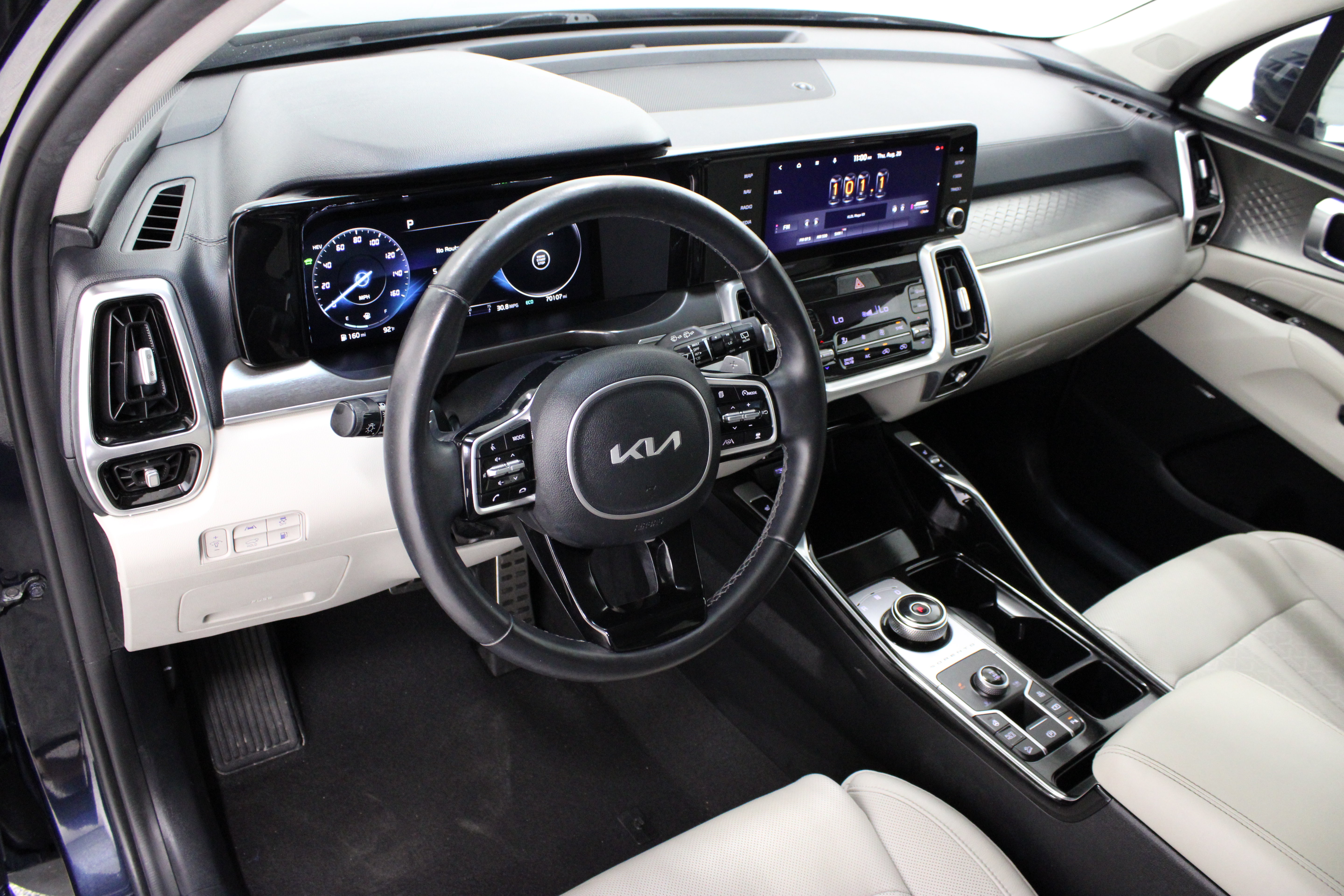 Used 2022 Kia Sorento SX Prestige AWD/4WD image 13