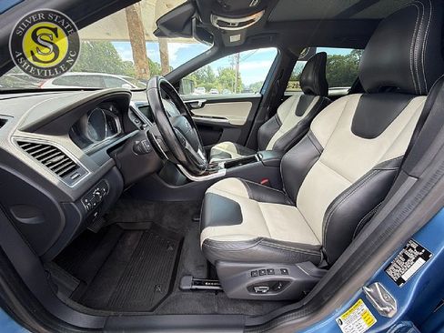 Used 2015 Volvo XC60 T6 AWD/4WD image 11