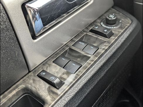 Used 2017 Ford Expedition EL Limited image 23