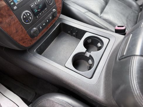 Used 2007 Chevrolet Avalanche LTZ w/ LTZ Preferred Equipment Group image 40