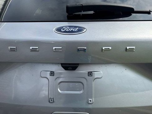 Used 2022 Ford Escape SE w/ SE Sport Appearance Package FWD image 59