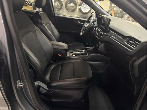 New 2025 Ford Escape ST-Line w/ Tech Pack #1 image 41
