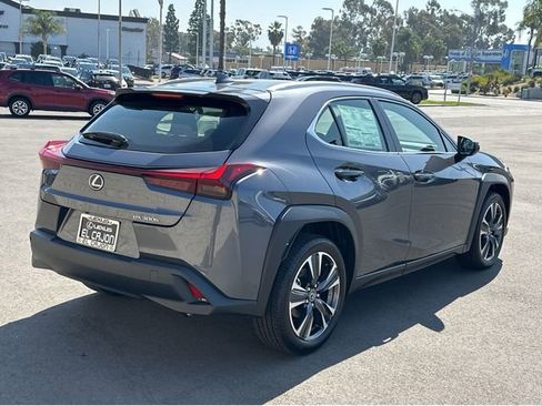 New 2026 Lexus UX 300h FWD image 6