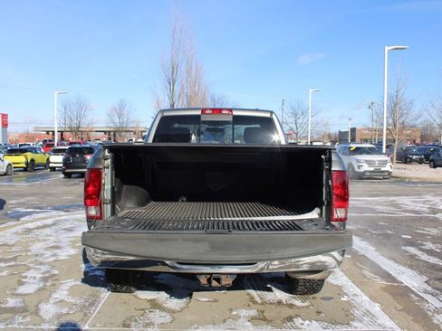 Used 2010 Dodge Ram 1500 Truck SLT image 10