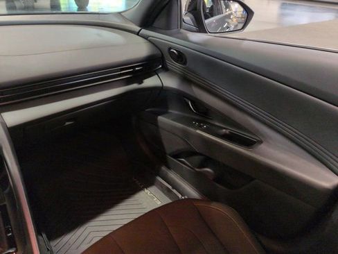 Used 2025 Hyundai Elantra Sport FWD image 15