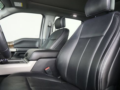 Used 2020 Ford F150 Lariat AWD/4WD image 13