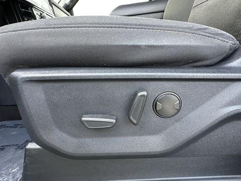 Used 2022 Ford F150 XLT w/ Equipment Group 302A High image 19