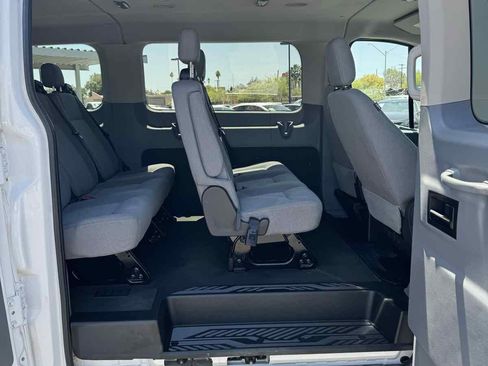 Used 2015 Ford Transit 150 XLT image 11