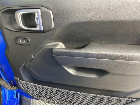 Used 2023 Jeep Wrangler Unlimited Rubicon w/ LED Lighting Group image 24