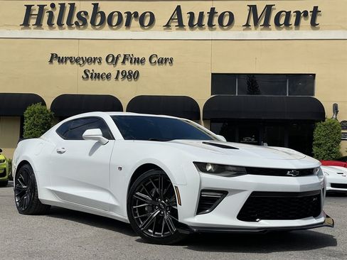 Used 2016 Chevrolet Camaro SS RWD image 1