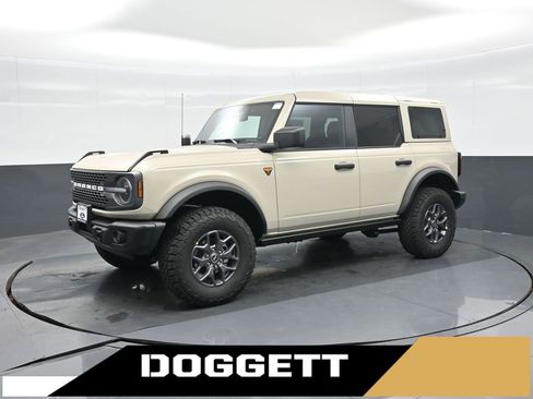 New 2025 Ford Bronco Badlands image 1