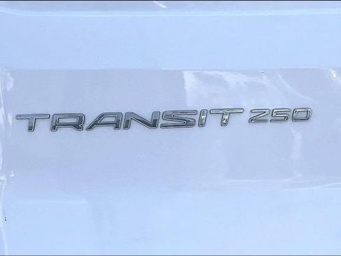 Used 2020 Ford Transit 250 Medium Roof AWD image 8
