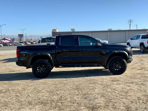 Certified 2025 Chevrolet Colorado ZR2 w/ Midnight Edition image 6