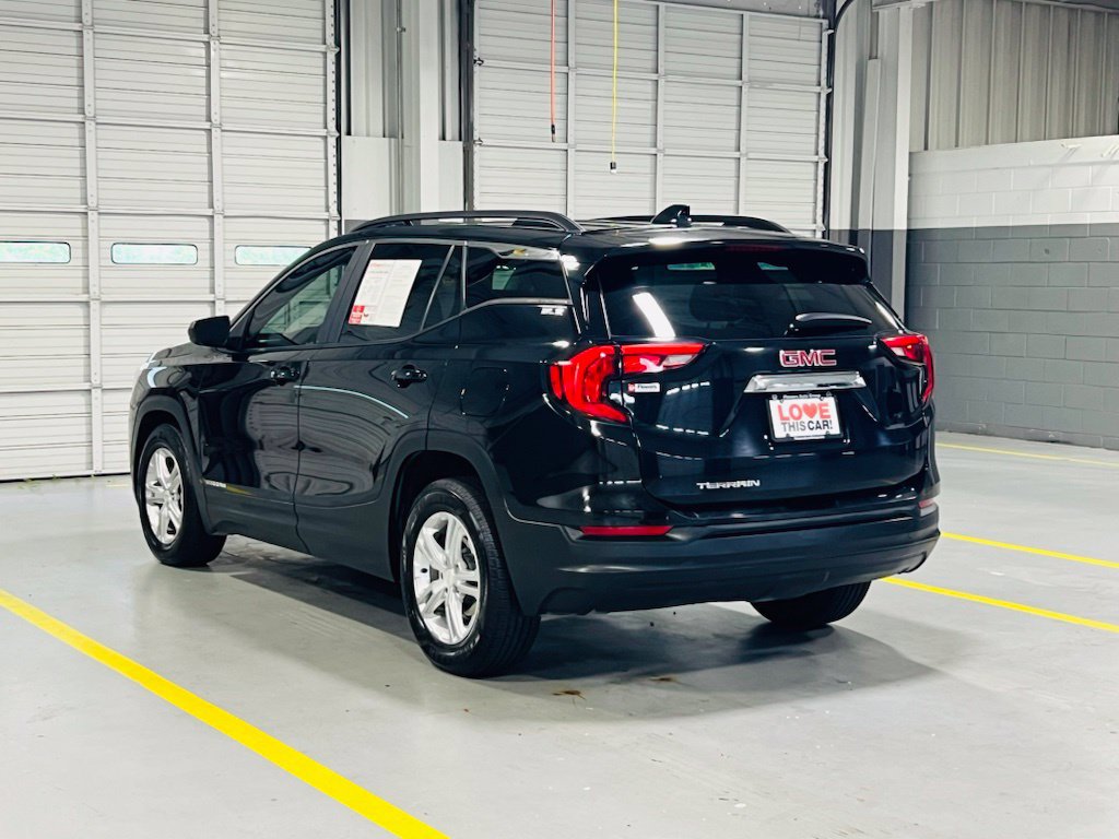 Used 2021 GMC Terrain SLE w/ Driver Convenience Package FWD image 13