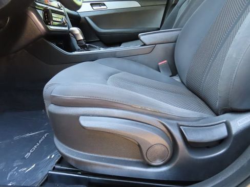 Used 2019 Hyundai Sonata SE FWD image 16