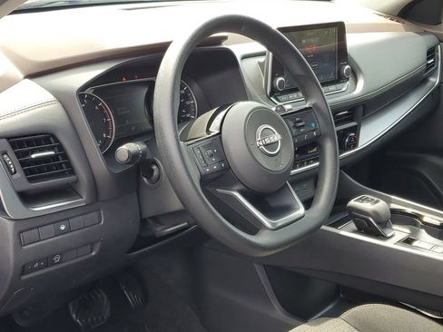 Used 2023 Nissan Rogue SV AWD/4WD image 11
