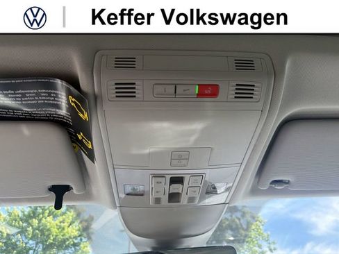 New 2026 Volkswagen Taos SE AWD/4WD image 25