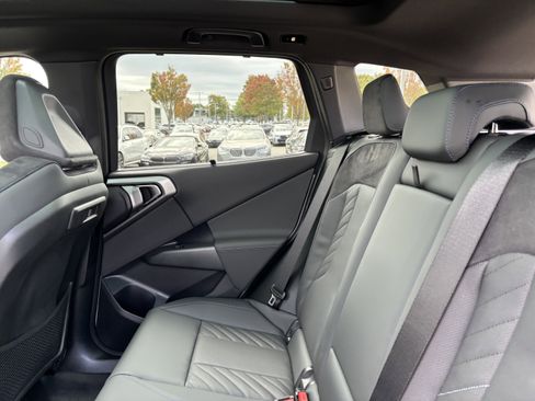 Used 2026 BMW X3 xDrive30 w/ Premium Package image 33