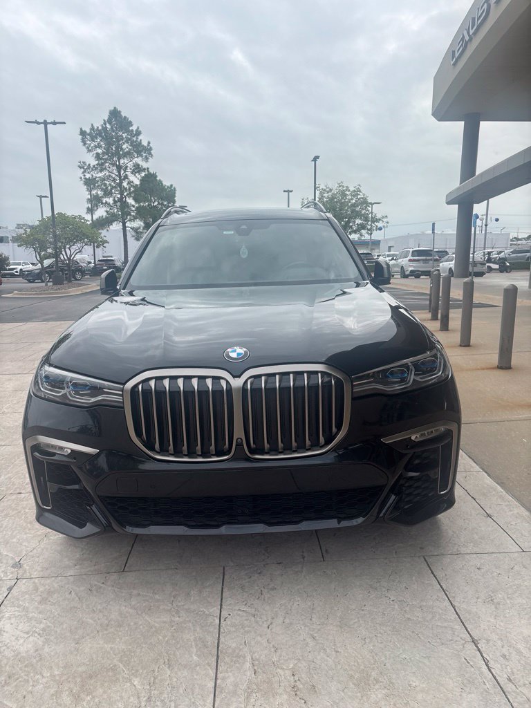 Used 2022 BMW X7 M50i w/ Cold Weather Package AWD/4WD image 1
