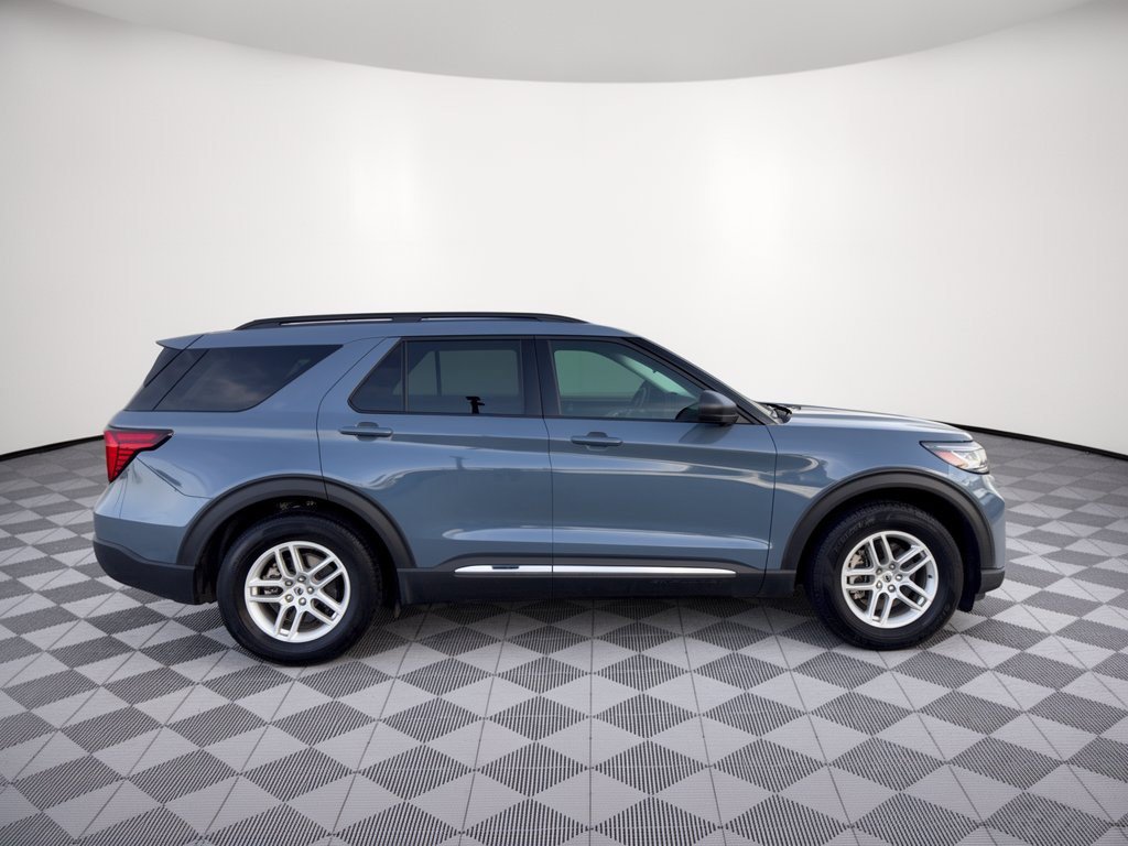 Used 2025 Ford Explorer Active RWD image 8