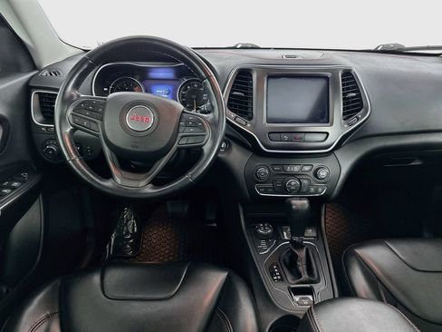 Used 2020 Jeep Cherokee Trailhawk w/ Comfort/Convenience Group AWD/4WD image 35