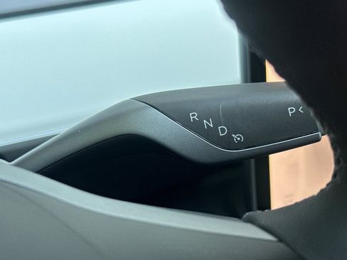 Used 2023 Tesla Model 3 Standard Range image 21