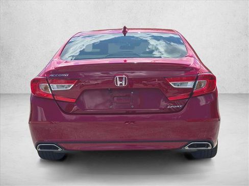 Used 2018 Honda Accord Sport image 6
